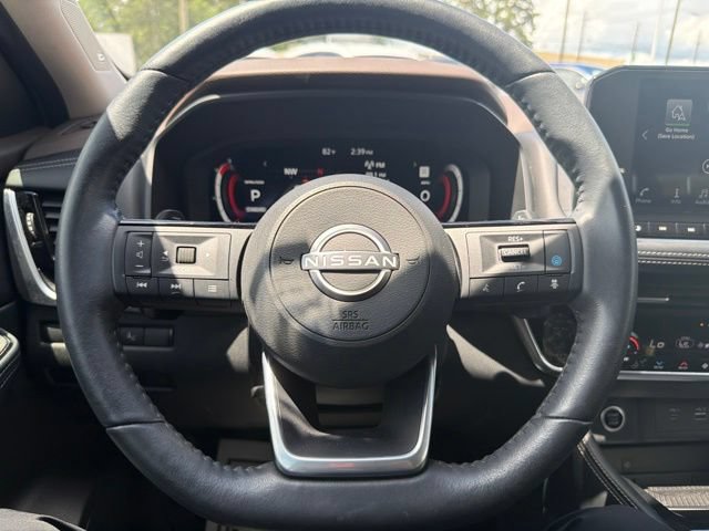 Used 2023 Nissan Rogue Platinum w/ Platinum Premium Package FWD image 18