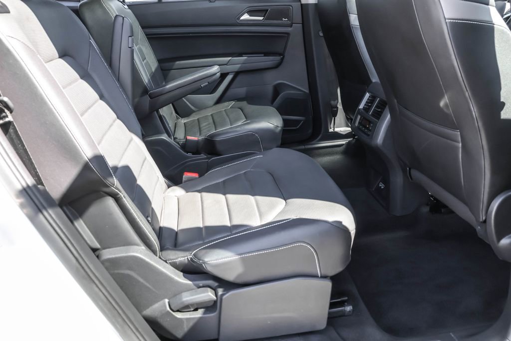 Used 2021 Volkswagen Atlas SEL Premium image 35