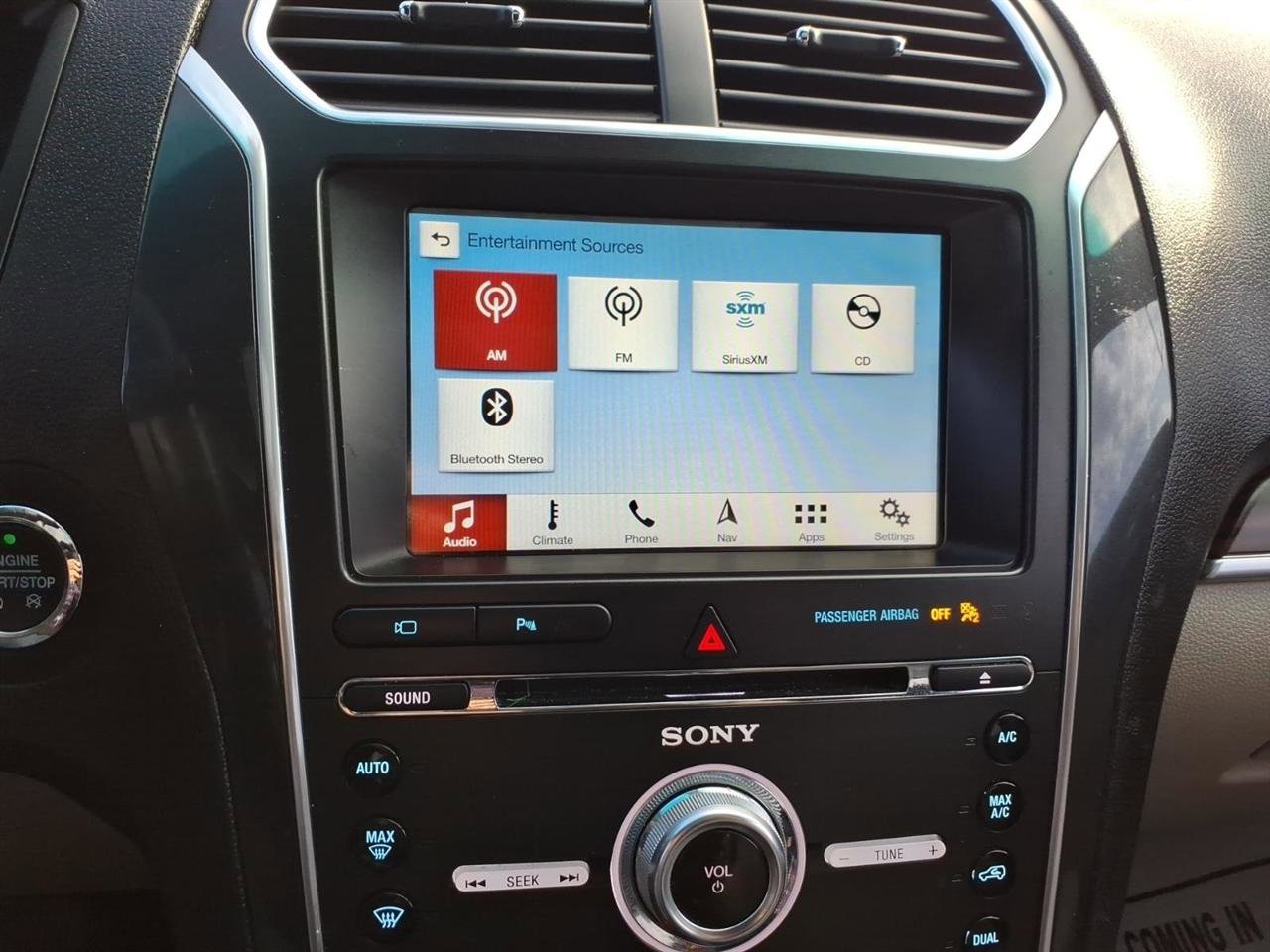 Used 2018 Ford Explorer Limited image 21