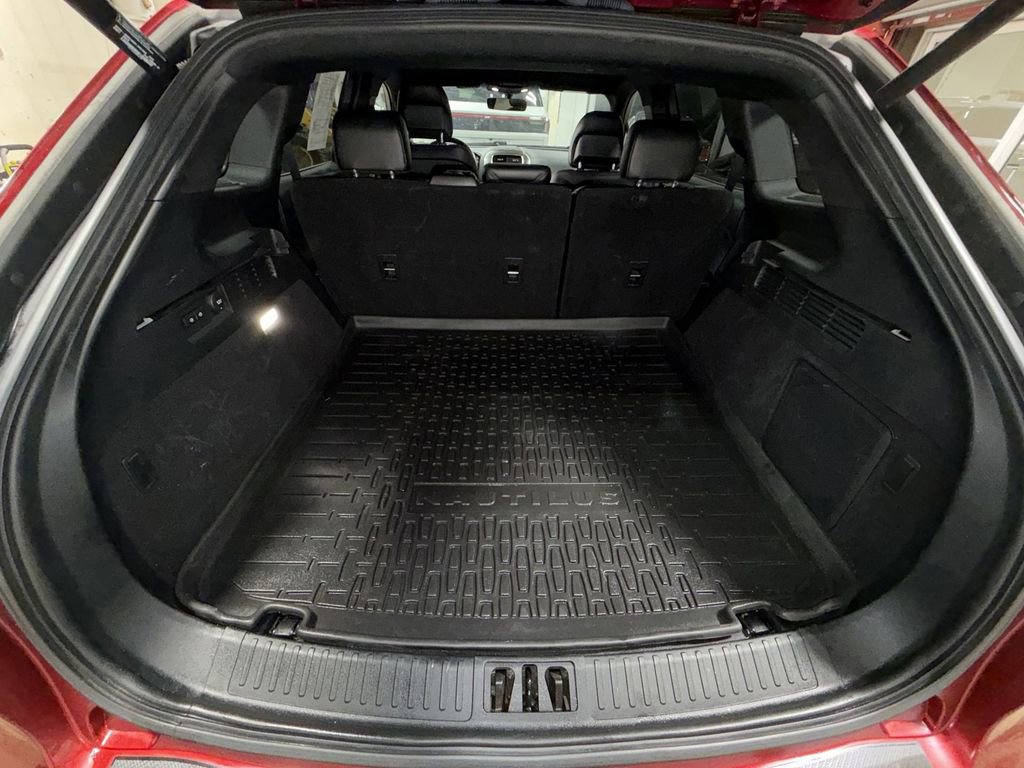 Used 2019 Lincoln Nautilus Select image 22