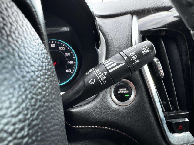 Used 2020 Chevrolet Traverse LT FWD image 25