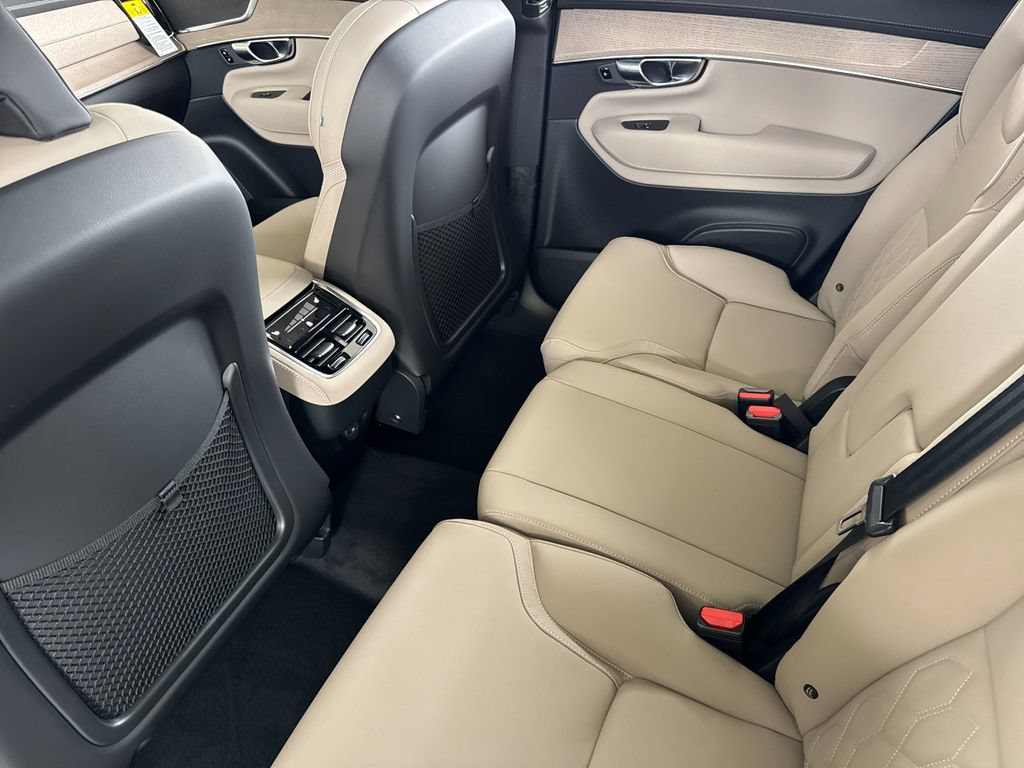 New 2026 Volvo XC90 B6 Core AWD/4WD image 11