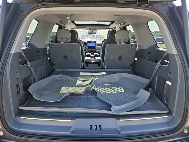 Used 2018 Lincoln Navigator Reserve w/ Technology Package AWD/4WD image 10