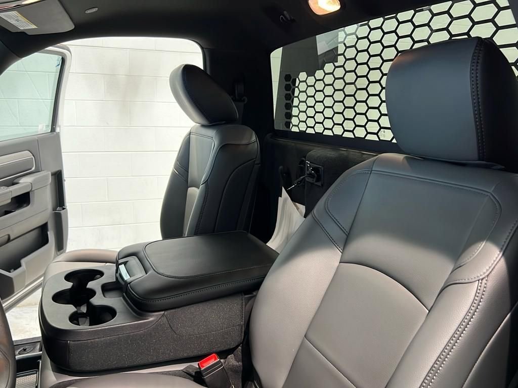 New 2024 RAM 3500 Tradesman image 8