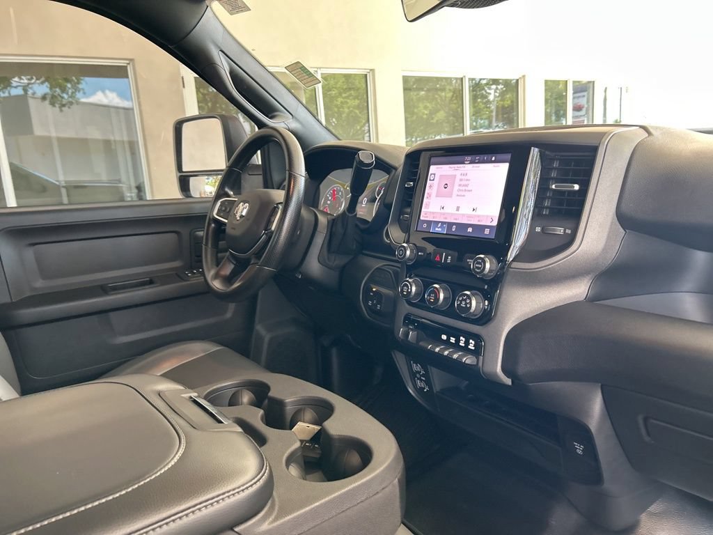 Used 2025 RAM 3500 Tradesman w/ Chrome Appearance Group AWD/4WD image 29