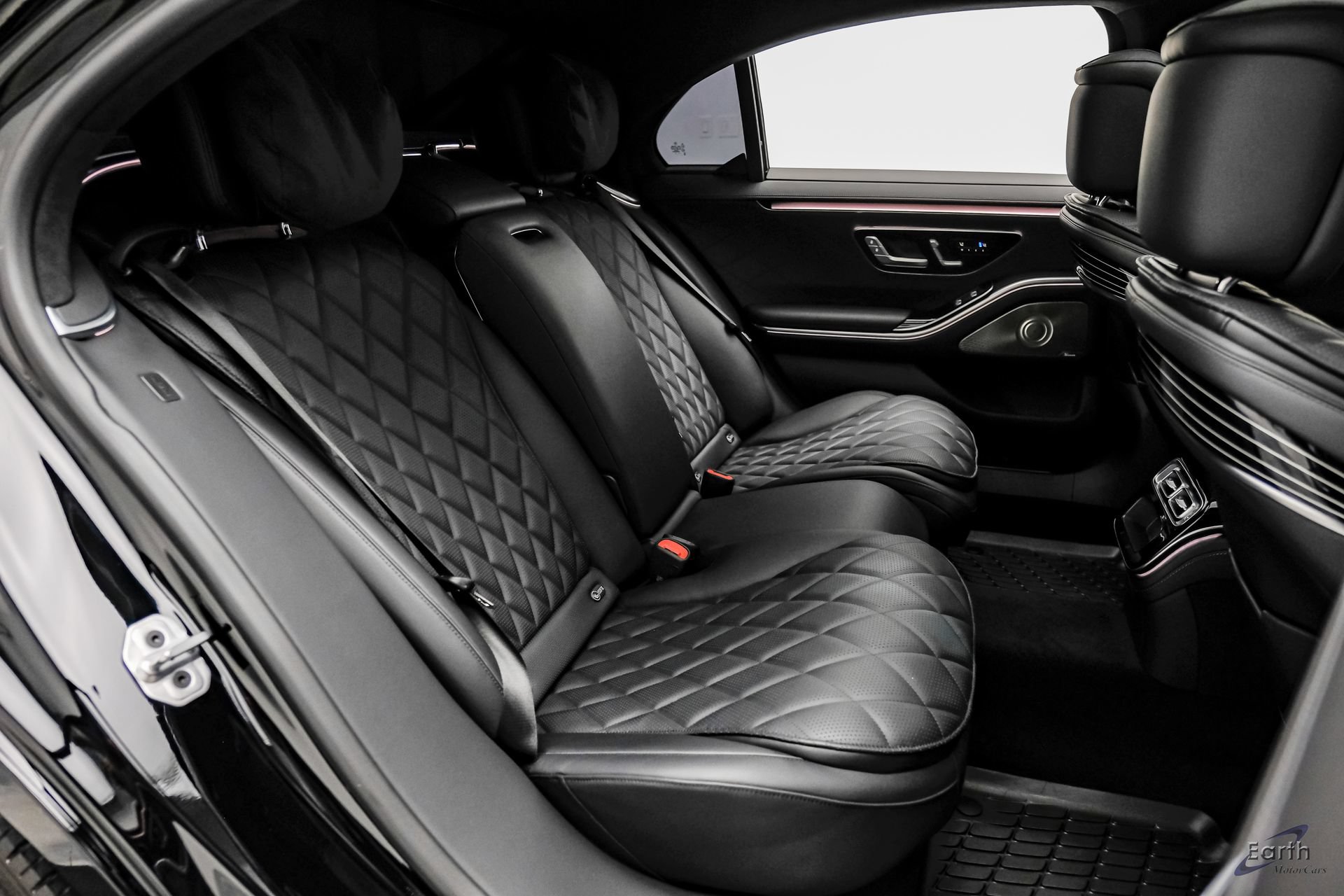 Used 2024 Mercedes-Benz S 580 4MATIC Sedan w/ AMG Line image 69