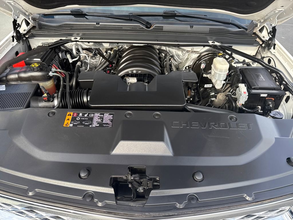 Used 2017 Chevrolet Suburban Premier image 28