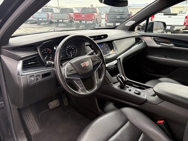 Used 2024 Cadillac XT5 Premium Luxury image 3