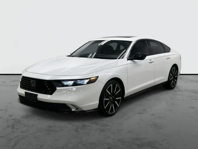 Used 2025 Honda Accord Touring image 1