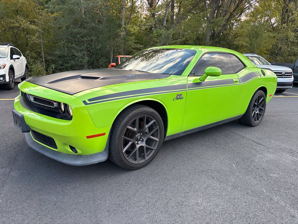 Used 2015 Dodge Challenger R/T Plus RWD image 1