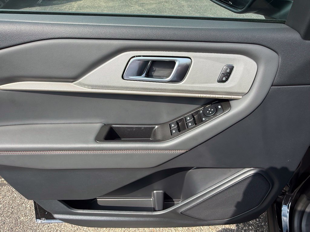 New 2027 Ford Explorer Active AWD/4WD image 17