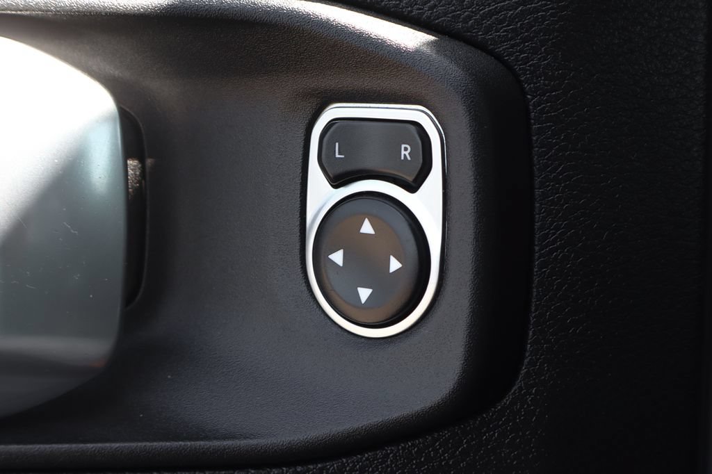 Used 2023 Jeep Gladiator Mojave w/ LED Lighting Group AWD/4WD image 15