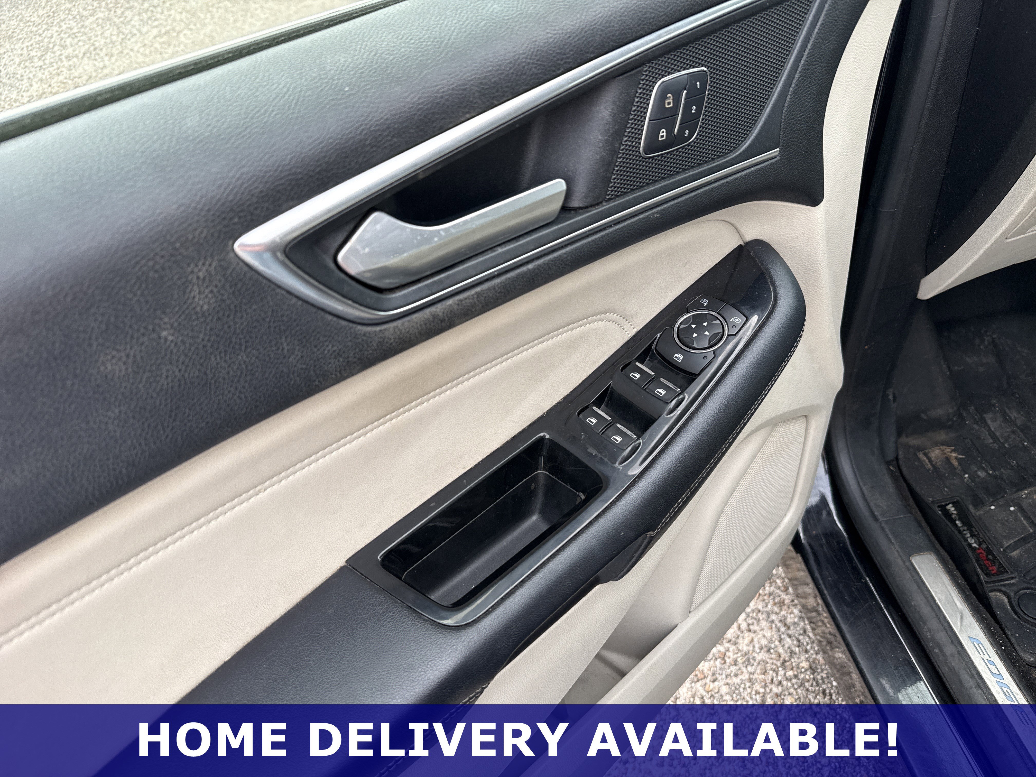 Used 2018 Ford Edge Titanium w/ Equipment Group 301A FWD image 25