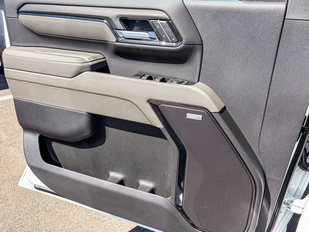 New 2026 Chevrolet Silverado 2500 ZR2 w/ LPO, Dark Essentials Package image 19