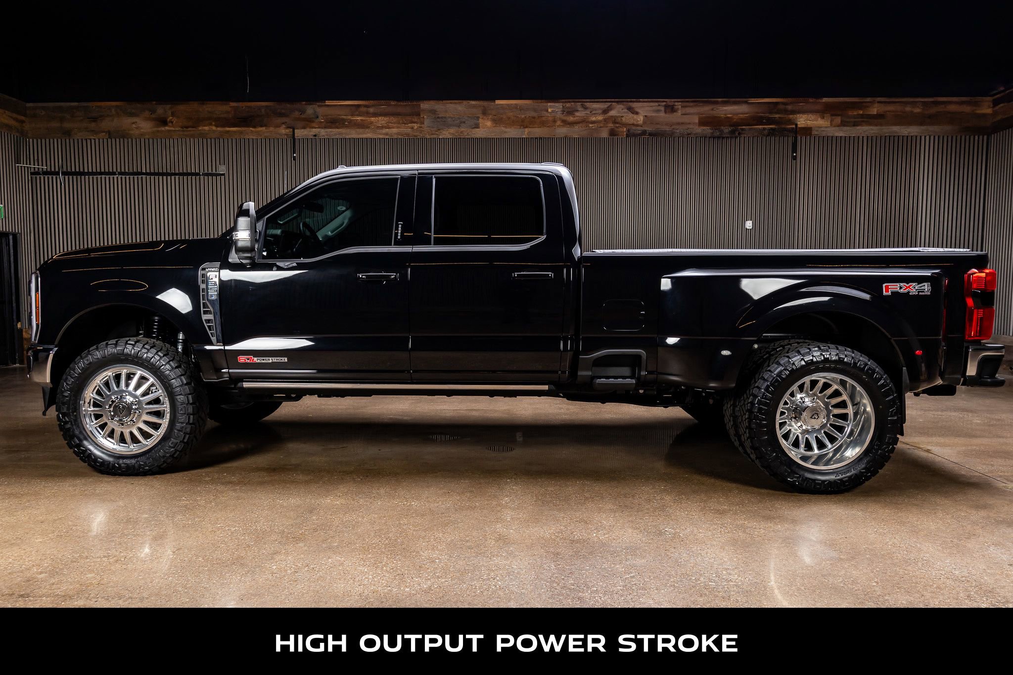 Used 2024 Ford F350 Lariat w/ Lariat Ultimate Package image 6