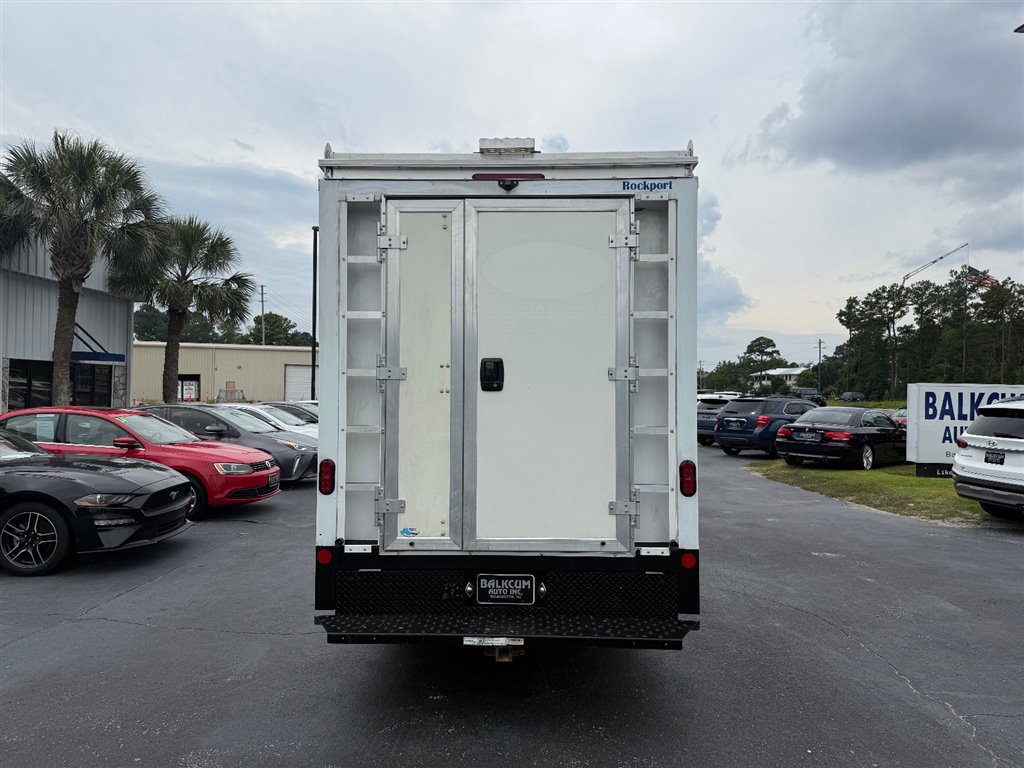 Used 2023 GMC Savana 3500 w/ Power Convenience Package image 4