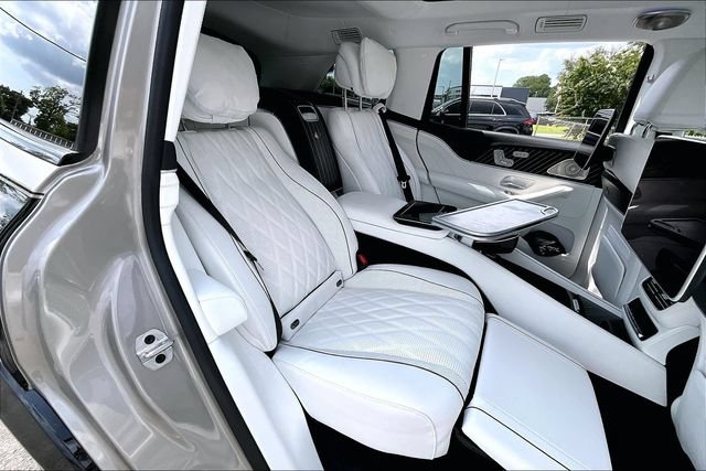 New 2026 Mercedes-Benz Maybach GLS 600 4MATIC image 23