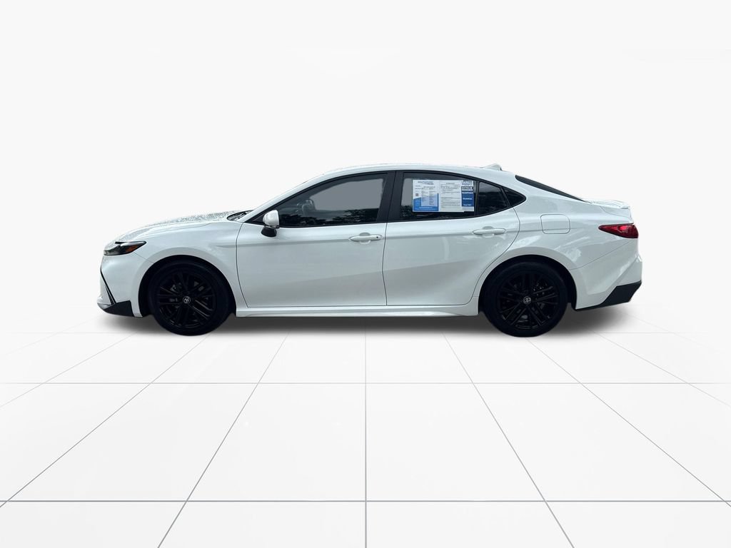 Used 2025 Toyota Camry SE w/ Convenience Package FWD video 4