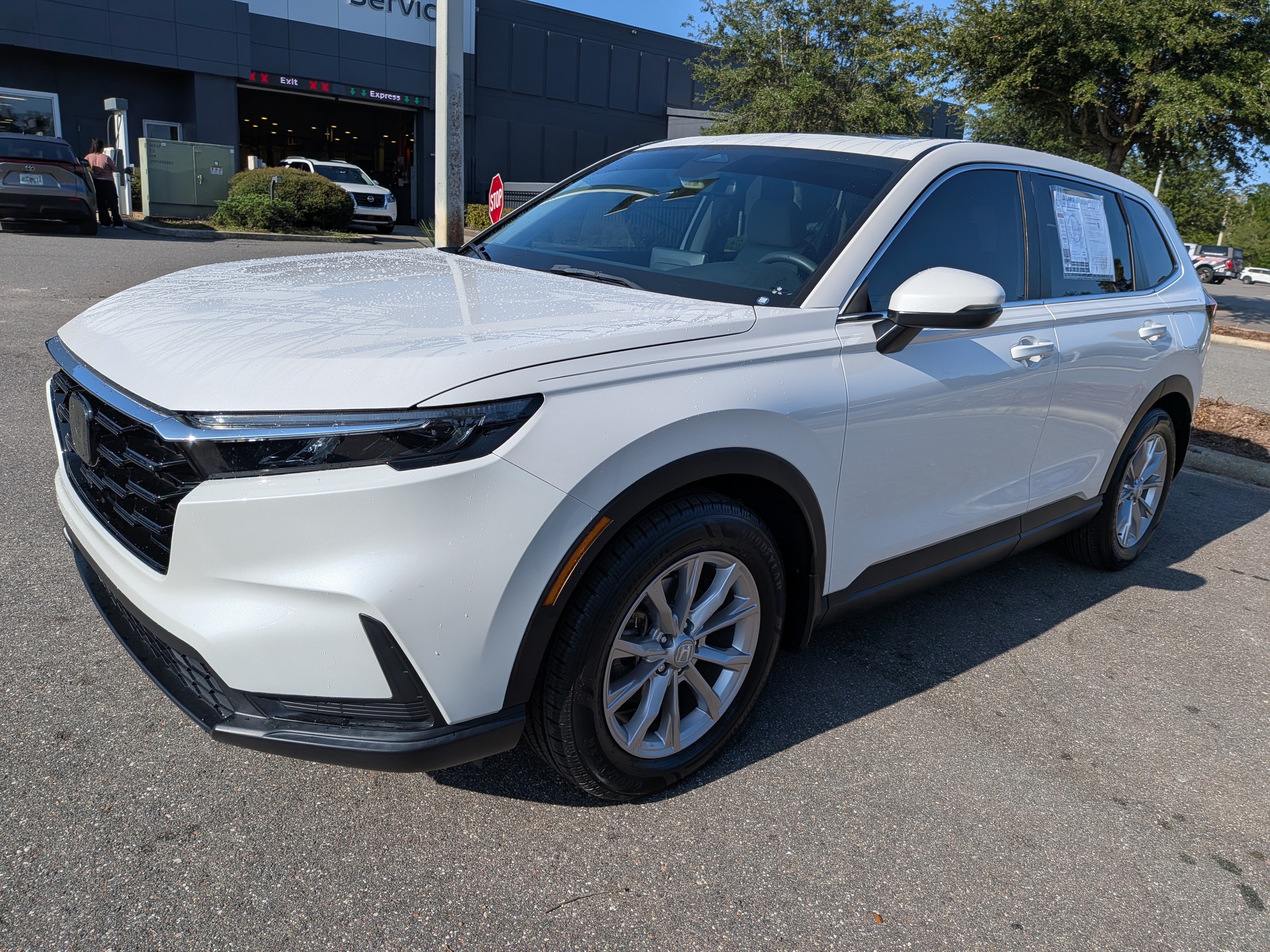 Used 2024 Honda CR-V EX image 8