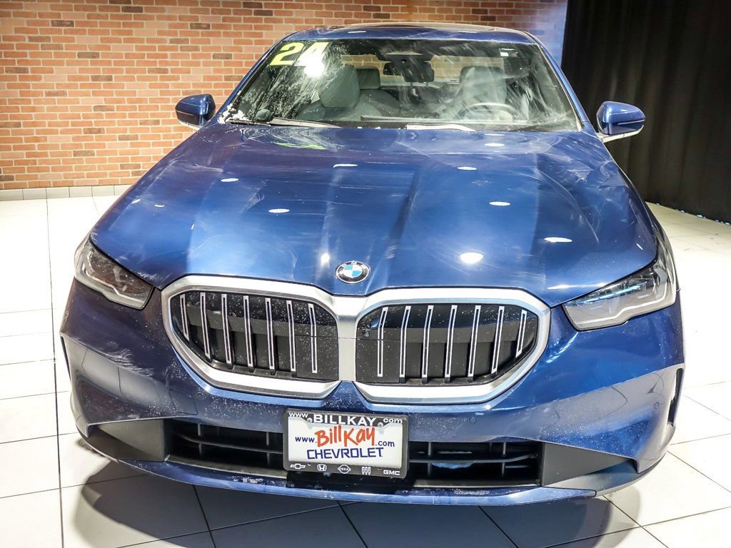 Used 2024 BMW 530i xDrive w/ Premium Package image 8