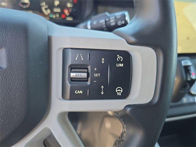 Used 2025 Land Rover Defender 110 S image 23