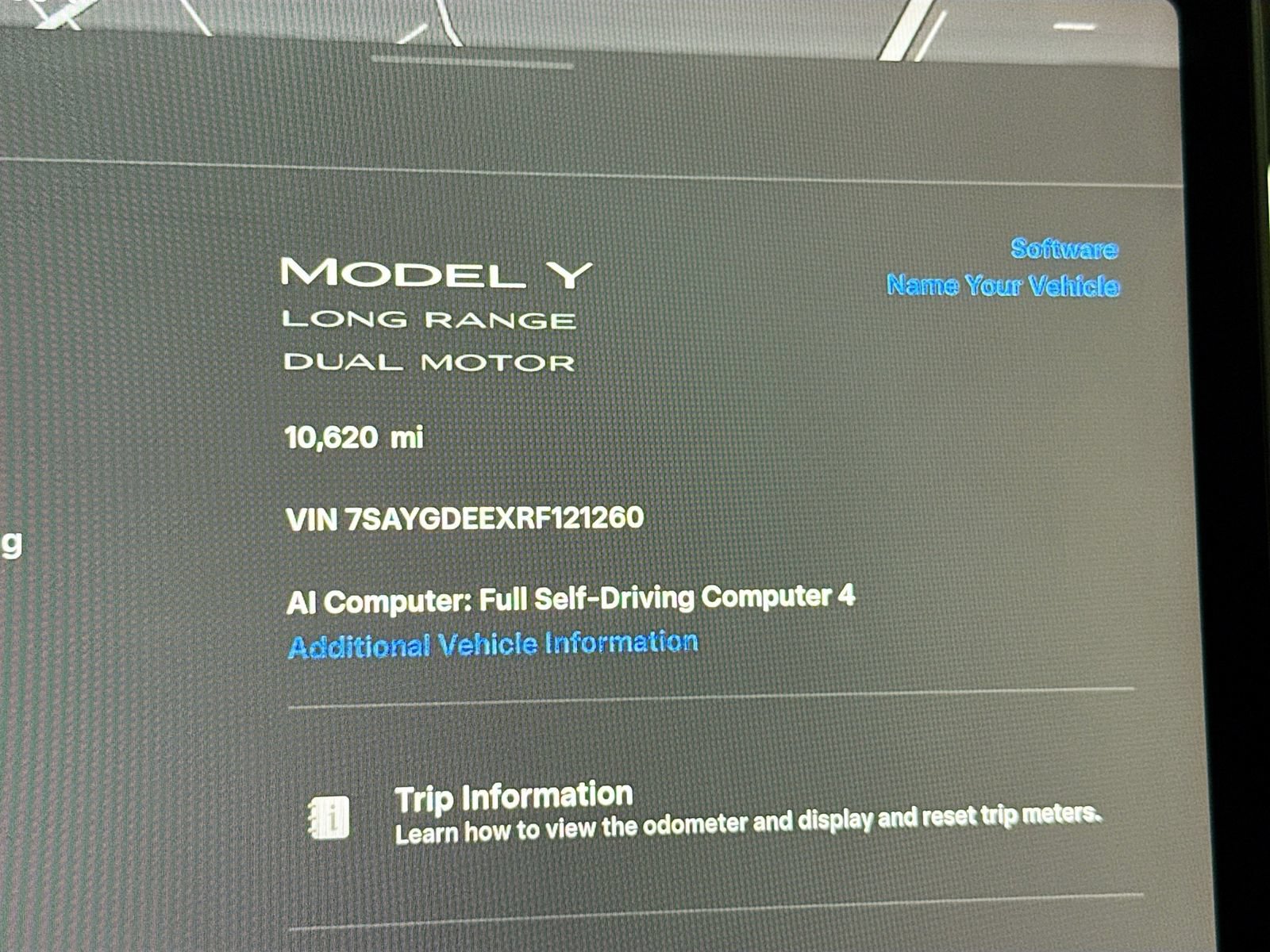 Used 2024 Tesla Model Y Long Range AWD/4WD image 12