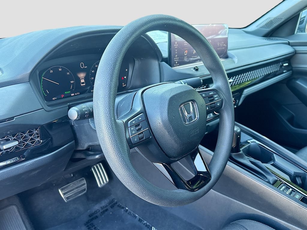 Used 2024 Honda Accord Sport image 9