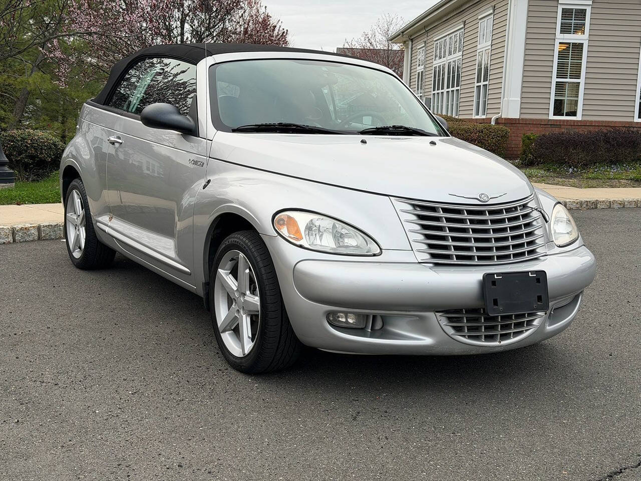 Used 2005 Chrysler PT Cruiser GT FWD image 9