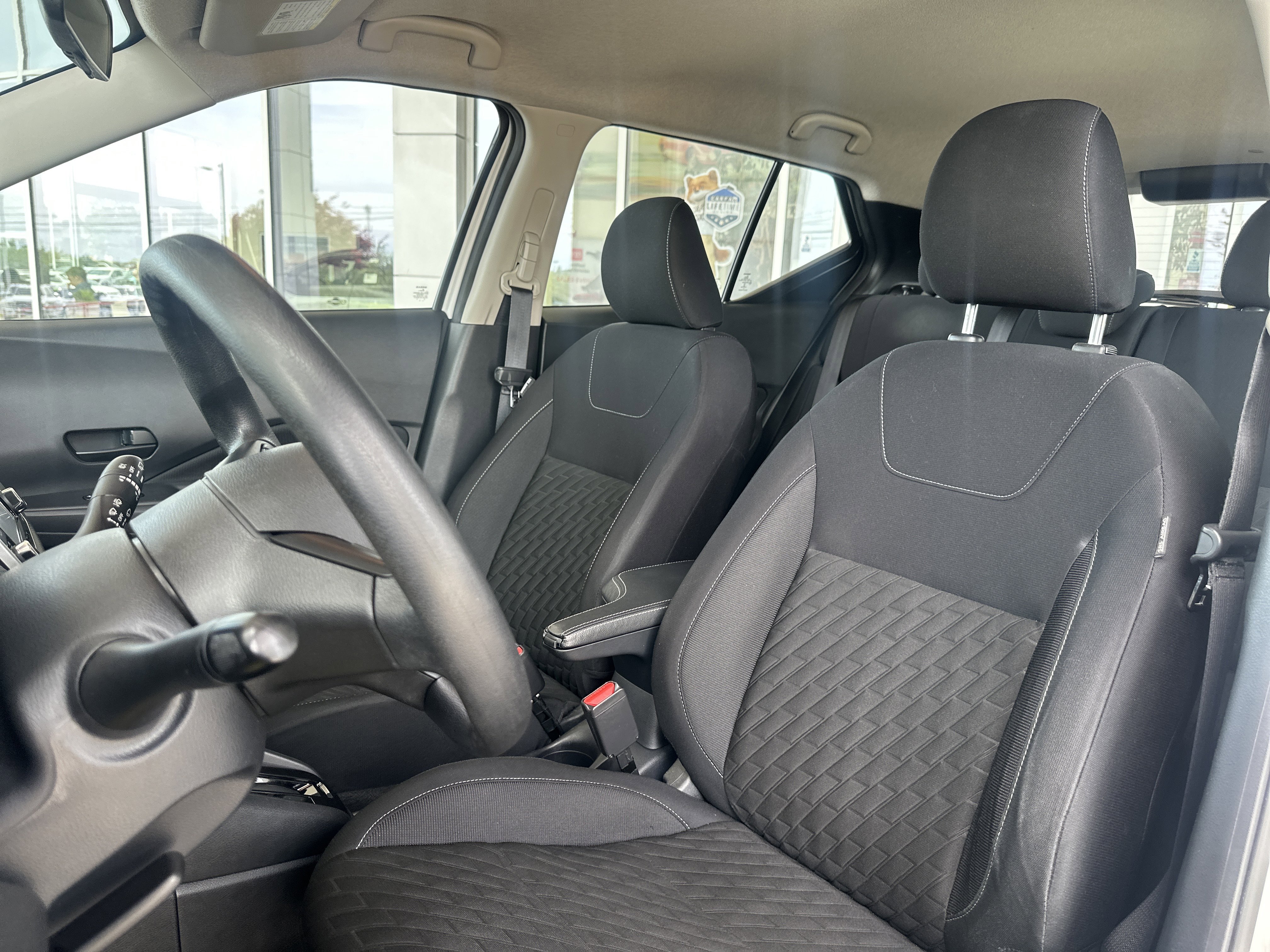 Used 2022 Nissan Kicks S FWD image 9