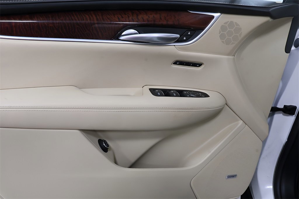 Used 2018 Cadillac XT5 Luxury image 23