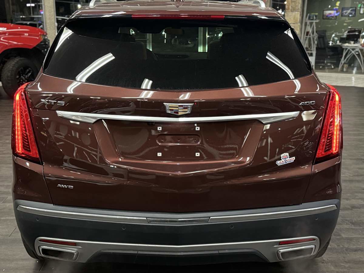 Used 2022 Cadillac XT5 Premium Luxury w/ LPO, Floor Liner Package image 12