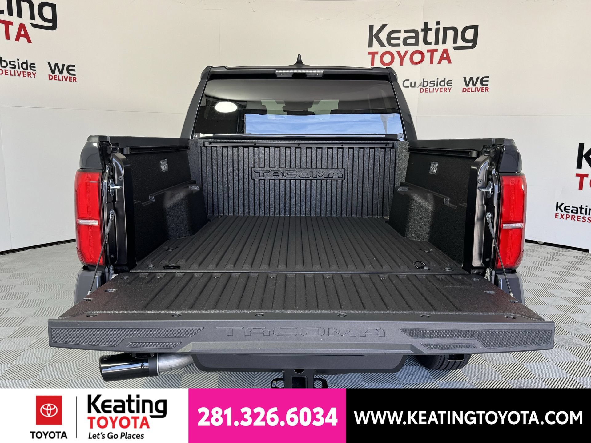 Used 2026 Toyota Tacoma SR5 AWD/4WD image 11