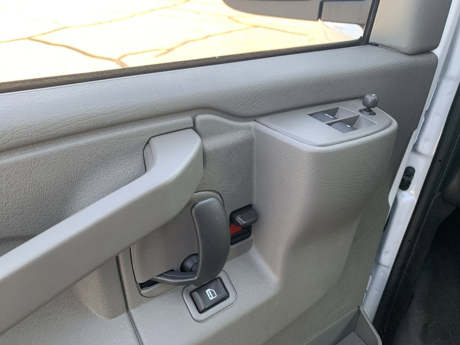 New 2025 GMC Savana 3500 w/ Power Convenience Package RWD image 38