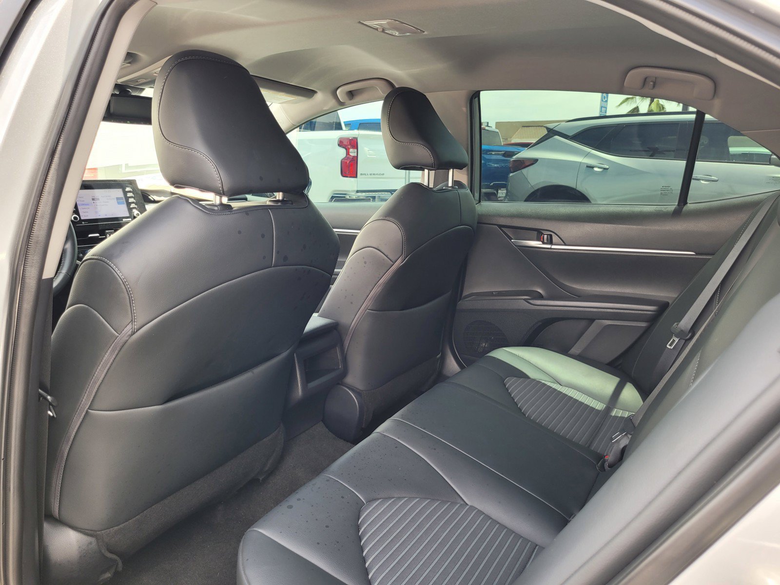 Used 2023 Toyota Camry SE w/ Convenience Package FWD image 14