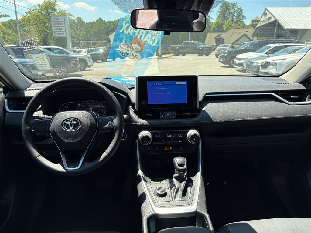 Used 2023 Toyota RAV4 XLE Premium AWD/4WD image 8