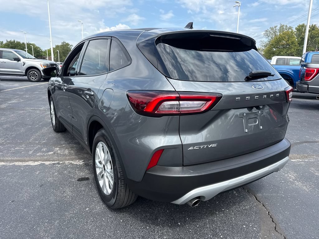 Used 2025 Ford Escape Active FWD image 9