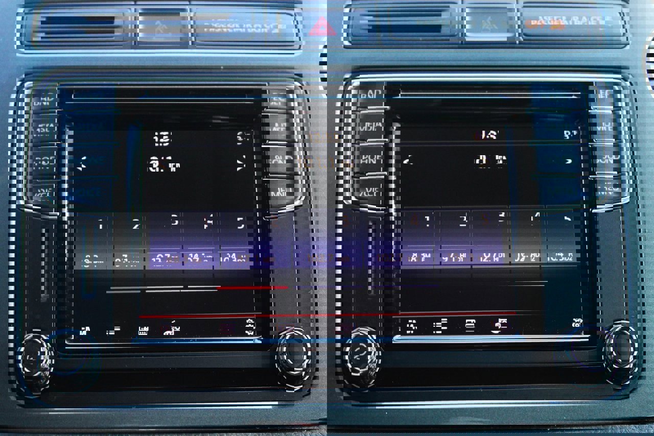 Used 2017 Volkswagen Tiguan S image 14