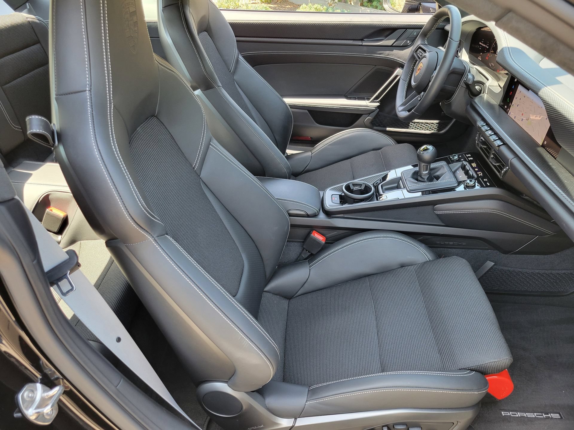 Used 2025 Porsche 911 GT3 RWD image 27