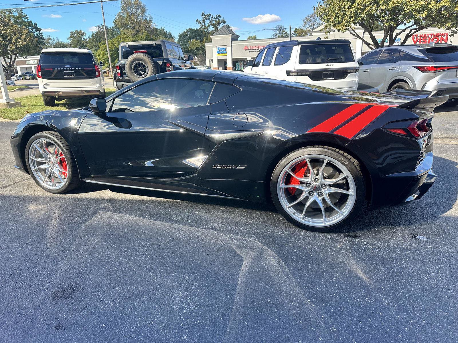 Used 2027 Chevrolet Corvette Grand Sport w/ Z52 Sport Performance Package RWD image 16