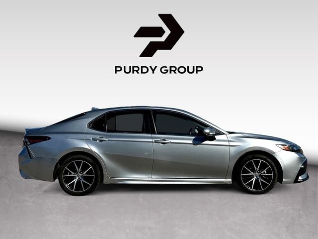 Used 2021 Toyota Camry SE image 9