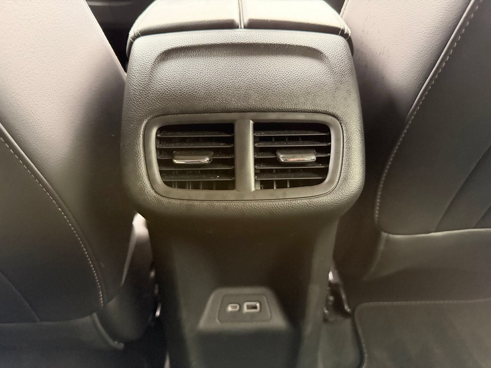 Used 2023 Buick Envision Essence FWD image 27