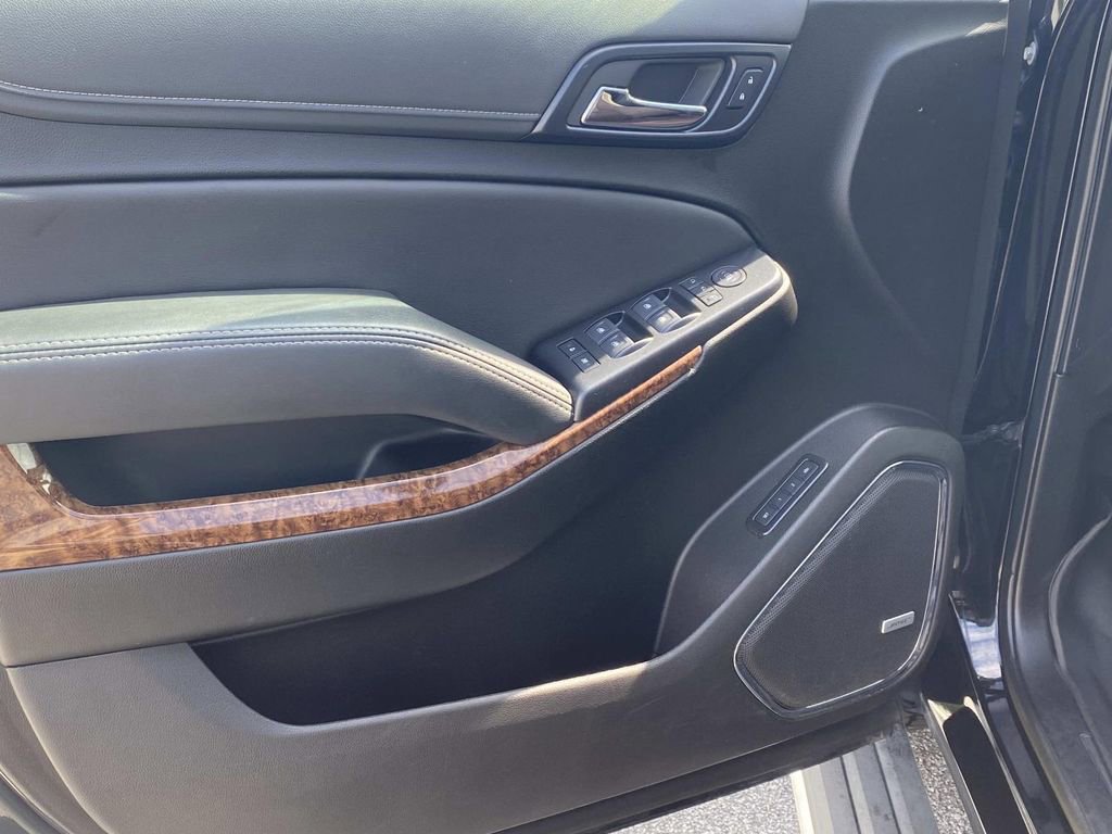Used 2020 Chevrolet Tahoe Premier w/ Premier Plus Edition image 18