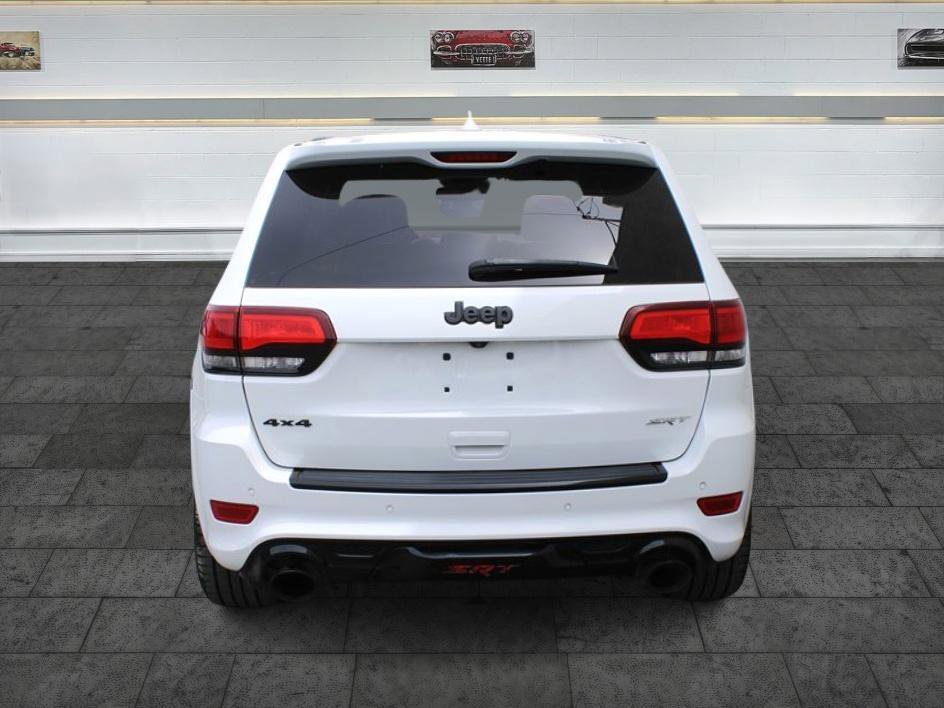 Used 2015 Jeep Grand Cherokee SRT w/ Luxury Group II AWD/4WD image 7