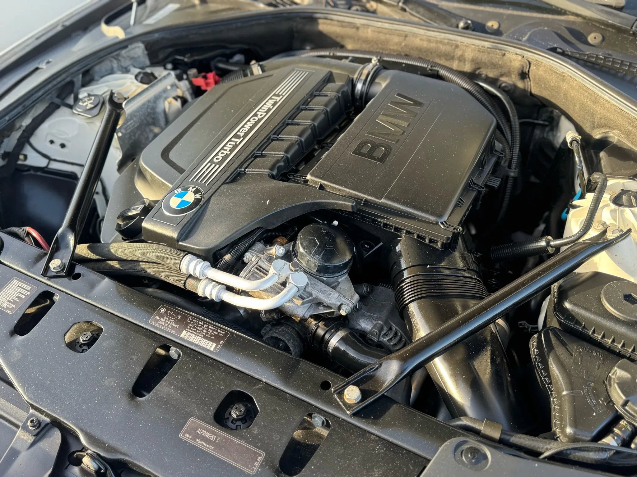 Used 2011 BMW 535i xDrive Sedan image 28