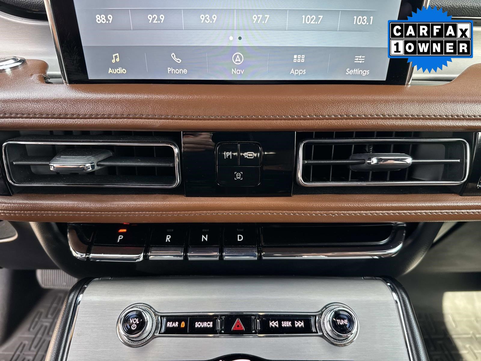 Used 2023 Lincoln Aviator Reserve w/ Equipment Group 201A RWD image 30