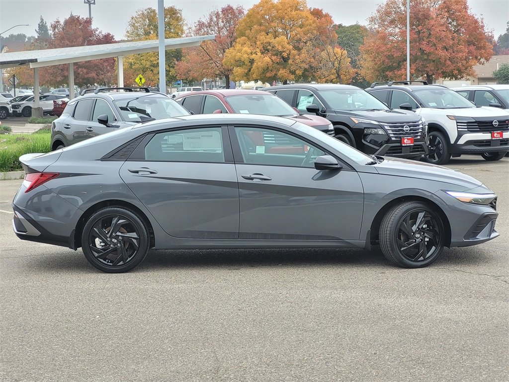 New 2026 Hyundai Elantra Sport image 3