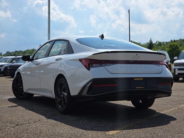 New 2026 Hyundai Elantra SEL FWD image 13