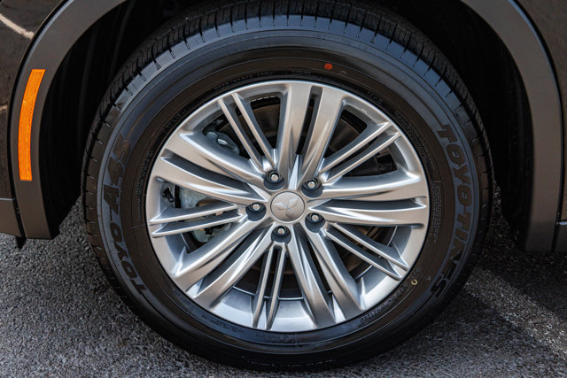 New 2025 Mitsubishi Outlander ES image 9