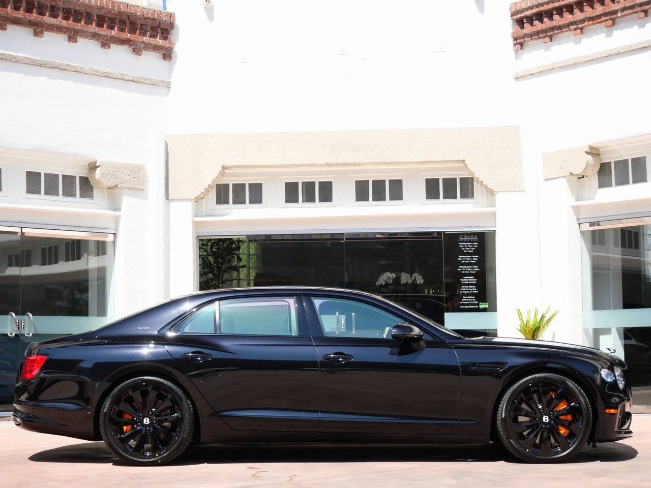 New 2025 Bentley Flying Spur Plug-In Hybrid image 5