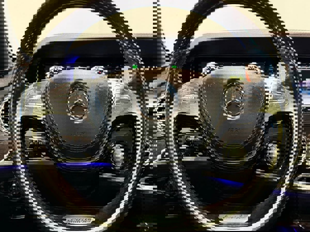 Used 2015 Mercedes-Benz S 550 4MATIC Sedan image 15